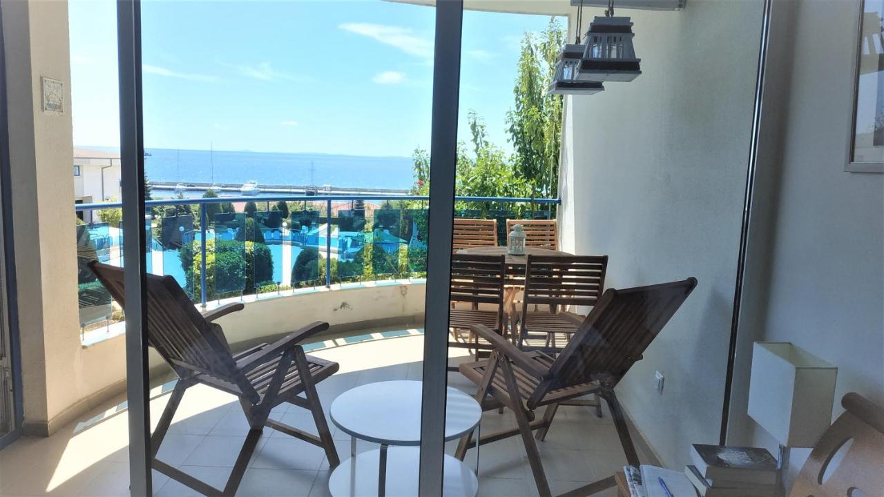 Baratero Vlas Marina Apartment Sveti Vlas Exteriör bild
