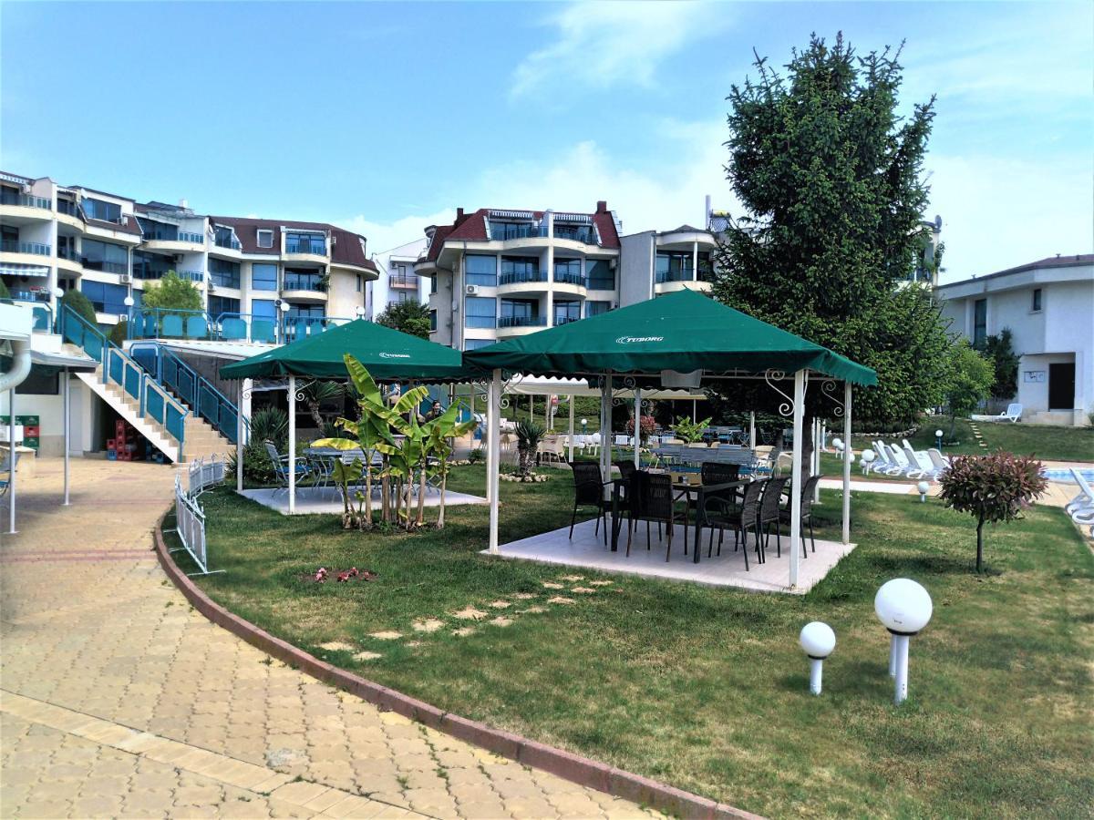 Baratero Vlas Marina Apartment Sveti Vlas Exteriör bild