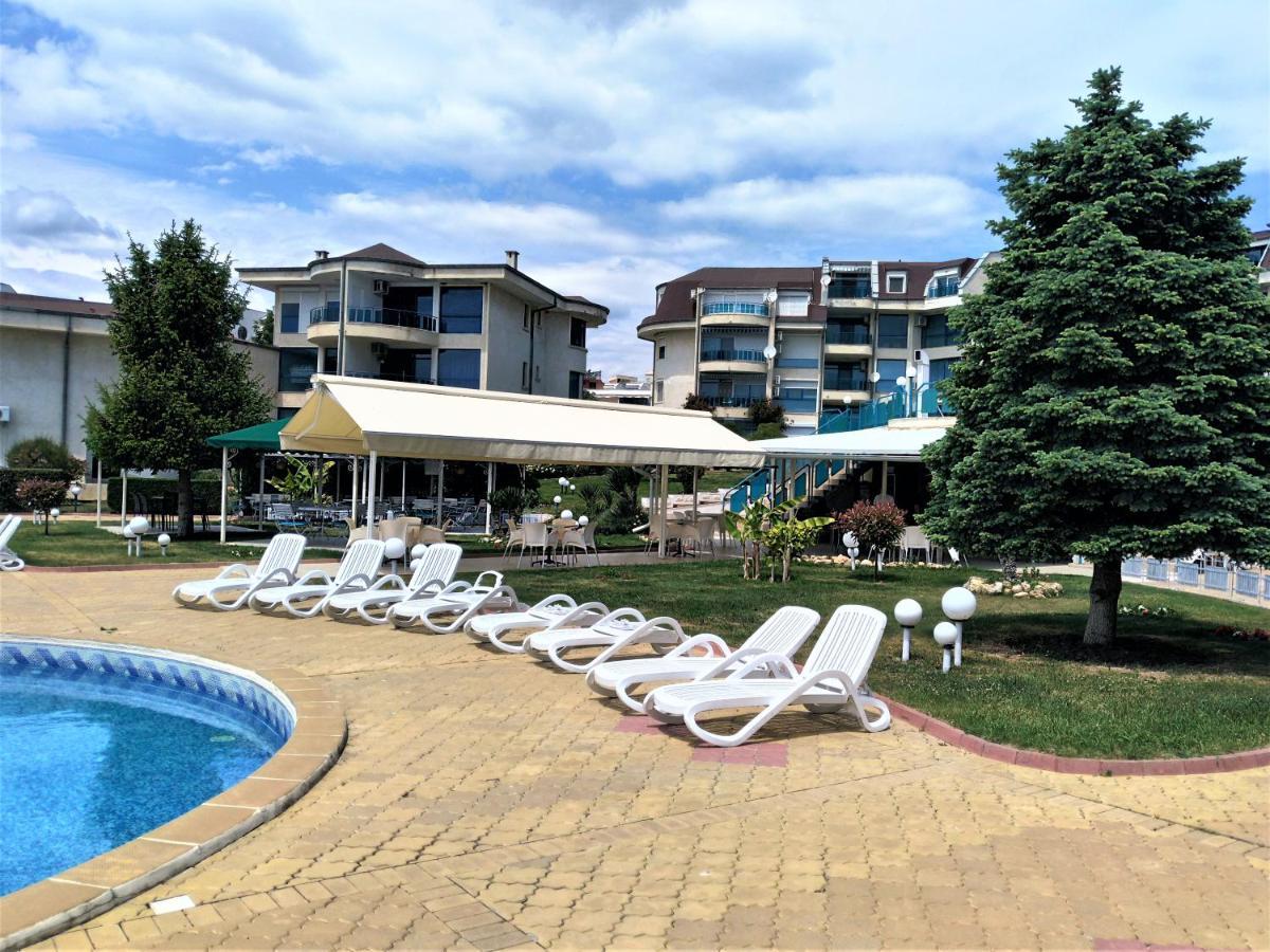 Baratero Vlas Marina Apartment Sveti Vlas Exteriör bild