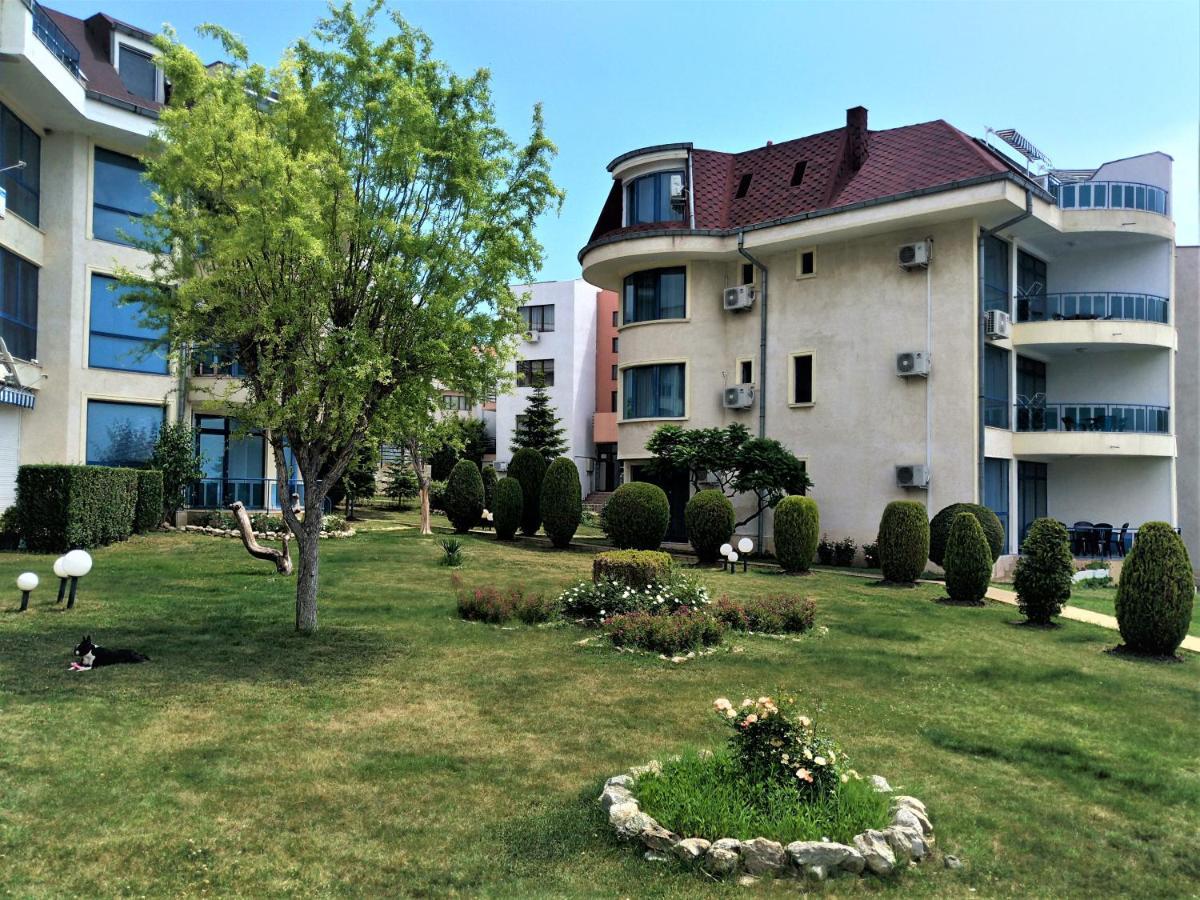 Baratero Vlas Marina Apartment Sveti Vlas Exteriör bild