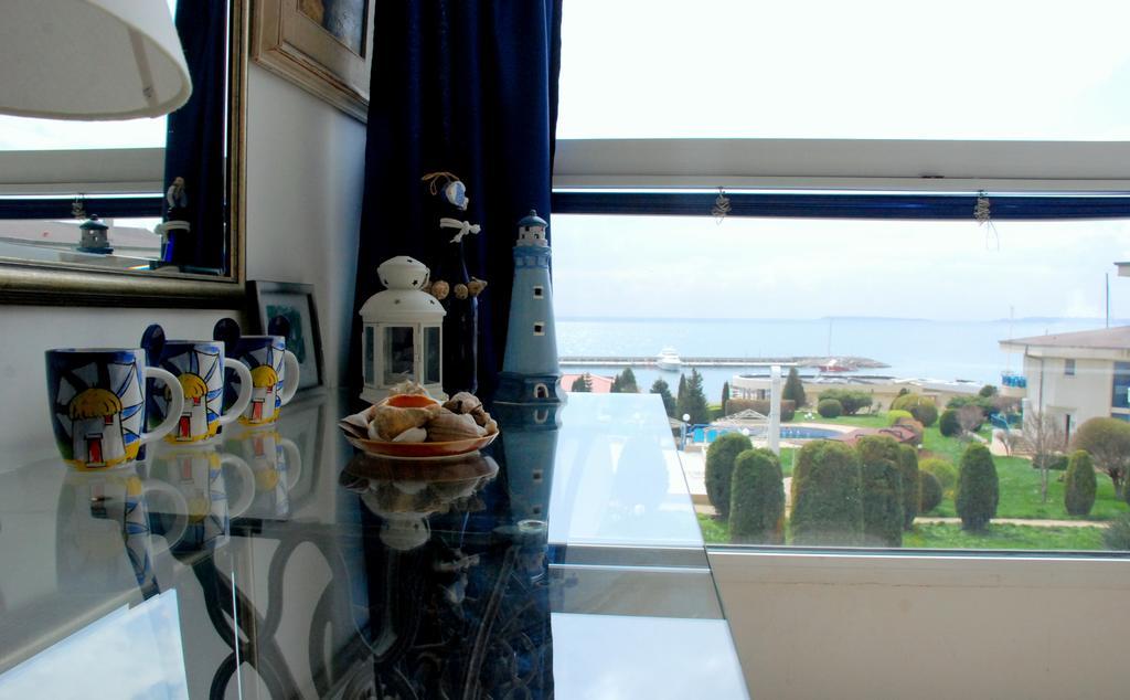 Baratero Vlas Marina Apartment Sveti Vlas Exteriör bild